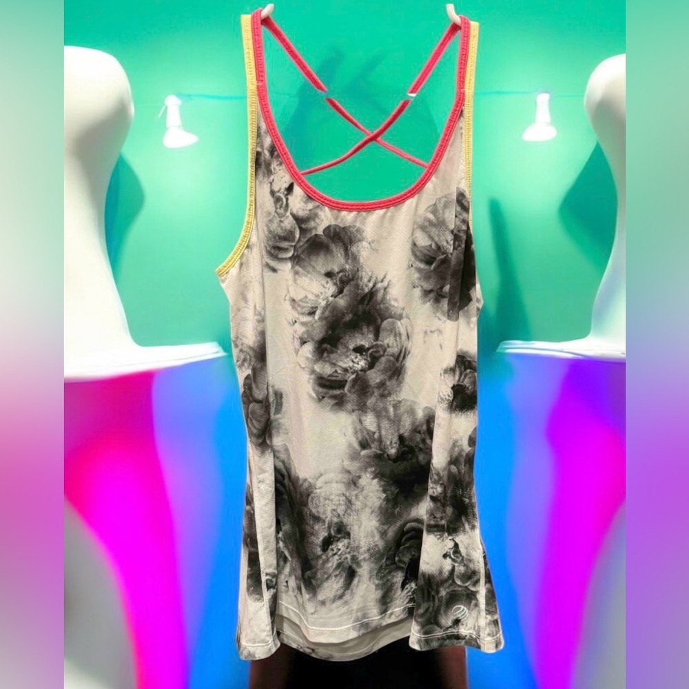 MPG Black and White Floral Tank Top with Pink Trim LARGE